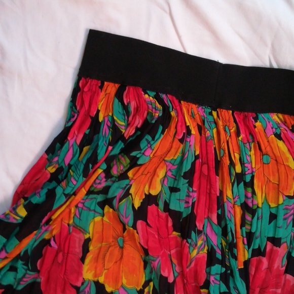 Vintage 80s Floral Skirt with elastic Waistband Size M - Picture 4 of 6